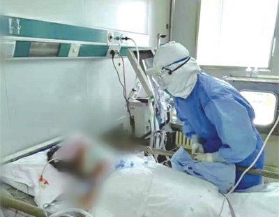 “在隔離病區(qū)里過(guò)生日，我永生難忘”