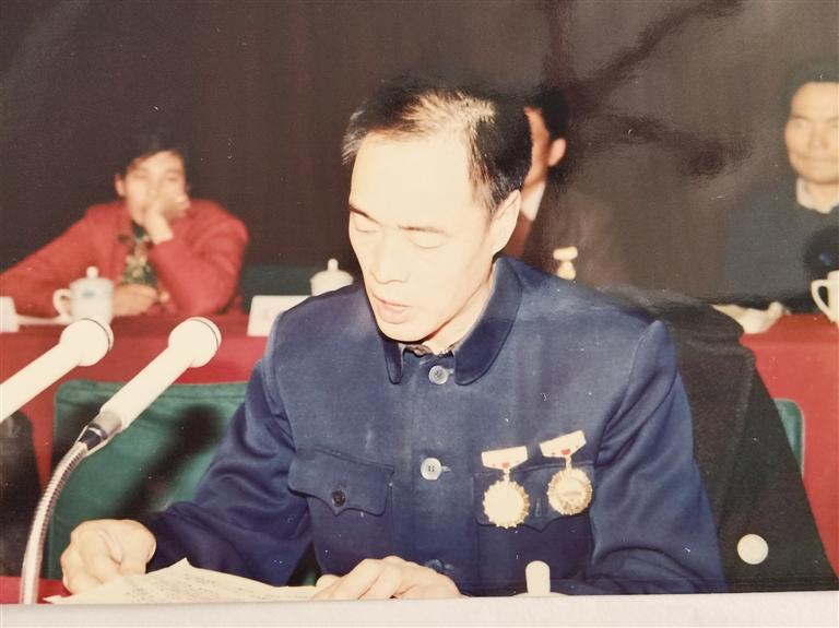 尋訪百名先鋒黨員  他用13年的時間完成28年的工作量——記“刀具大王”、全國勞模、蘭州通用機器廠工人技師蘆聚才