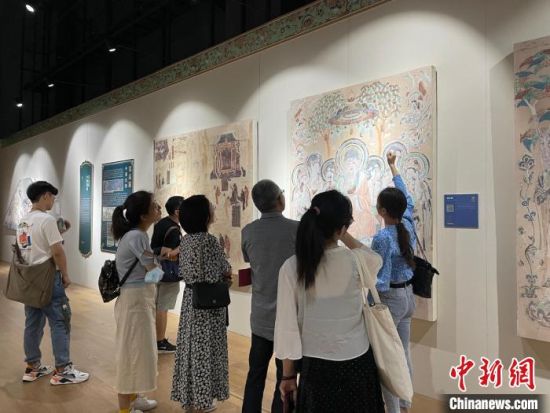 圖為展覽現(xiàn)場(chǎng)。　江楊燁 攝