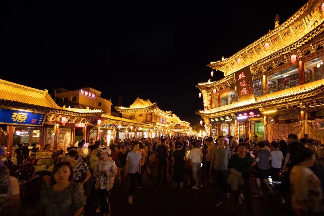 古風(fēng)、華美、浪漫、美味……現(xiàn)實(shí)版“清明上河圖”，就在這里！