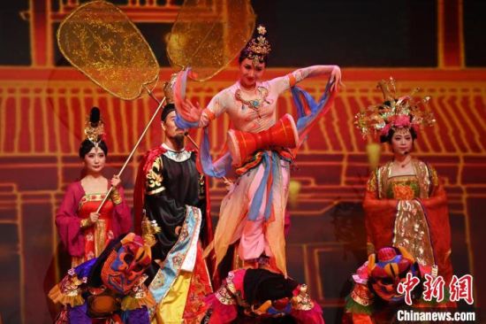2023年第六屆敦煌文博會期間，系列演藝上演。(資料圖)李亞龍 攝
